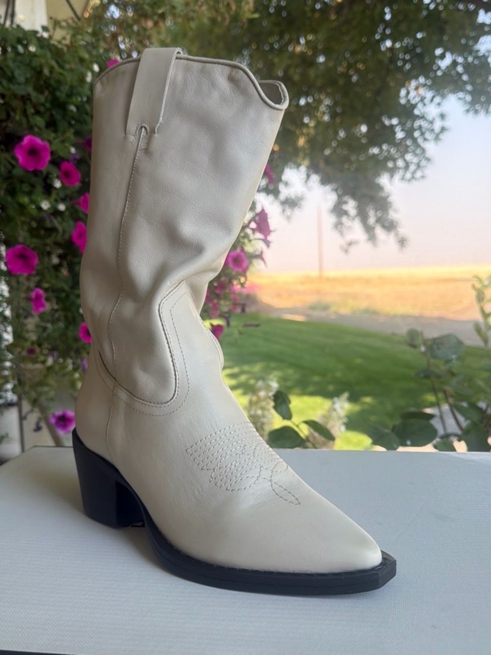 Steve Madden Cream White Leather Western Mid-Calf Heeled Boot